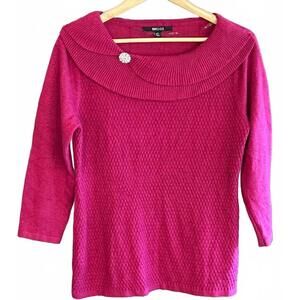 Briggs Womens Sweater Sz Small Fuchsia Round Neck Knit 3/4 Sleeve Brooch